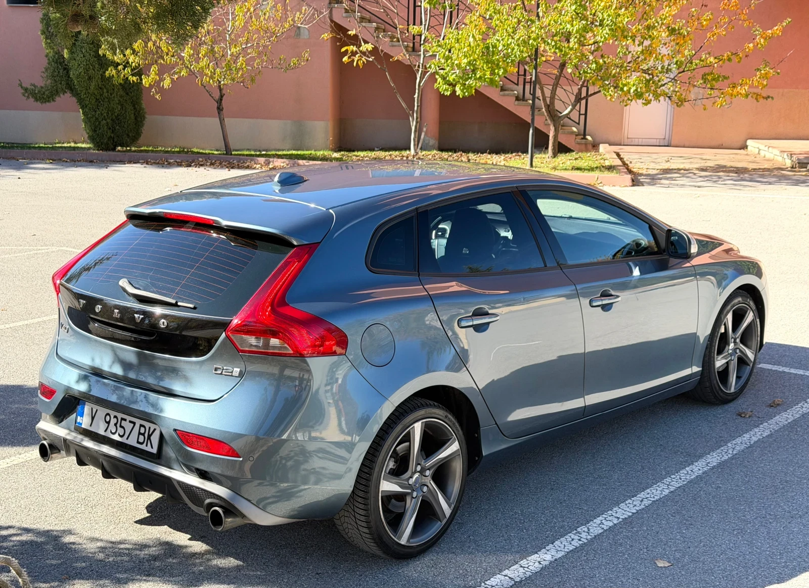 Volvo V40 D2 R-Design | Mobile.bg   4