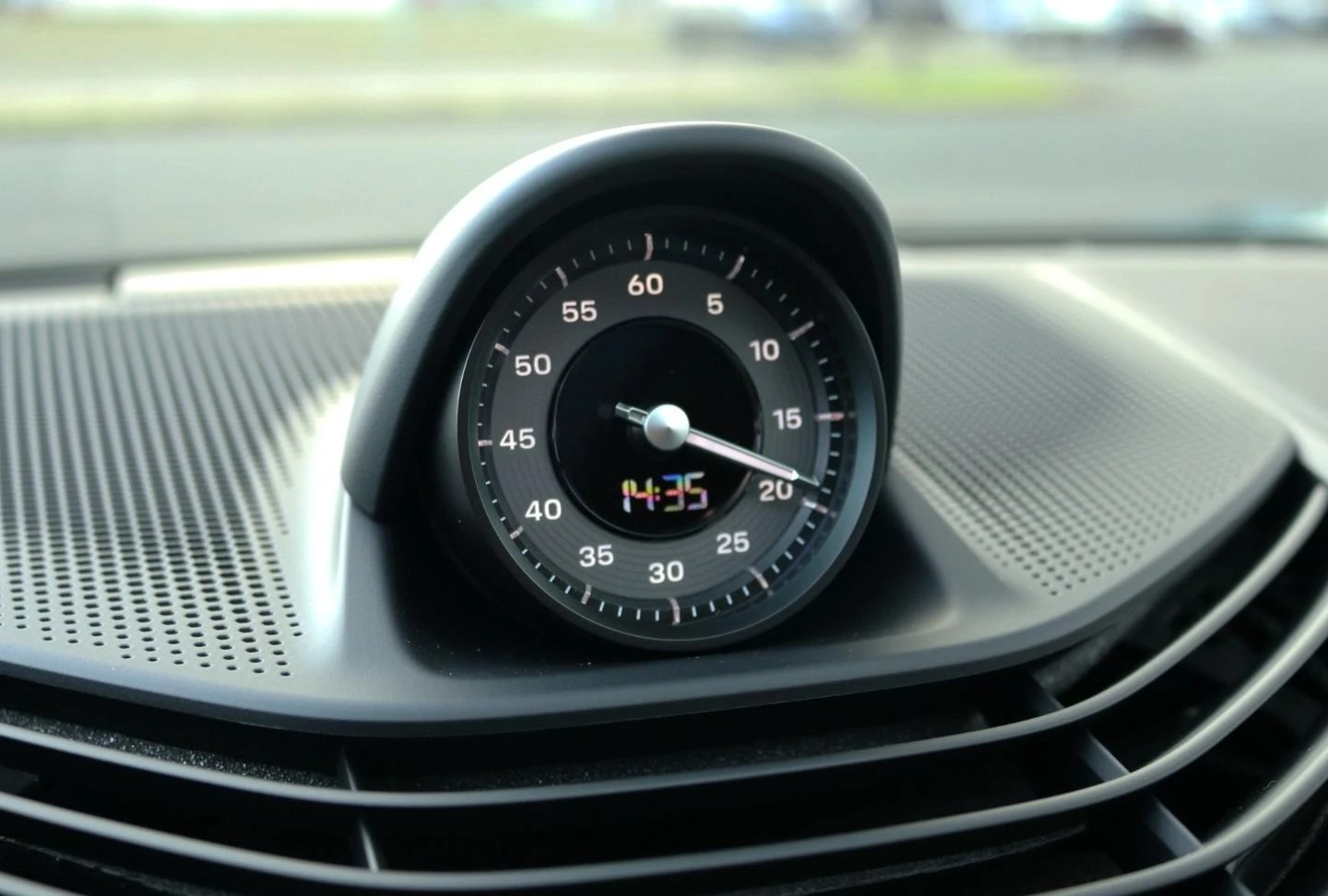 Porsche Taycan 4S BOSE HEAD UP HD-MATRIX SPORT CHRONO PANORAMA | Mobile.bg   10