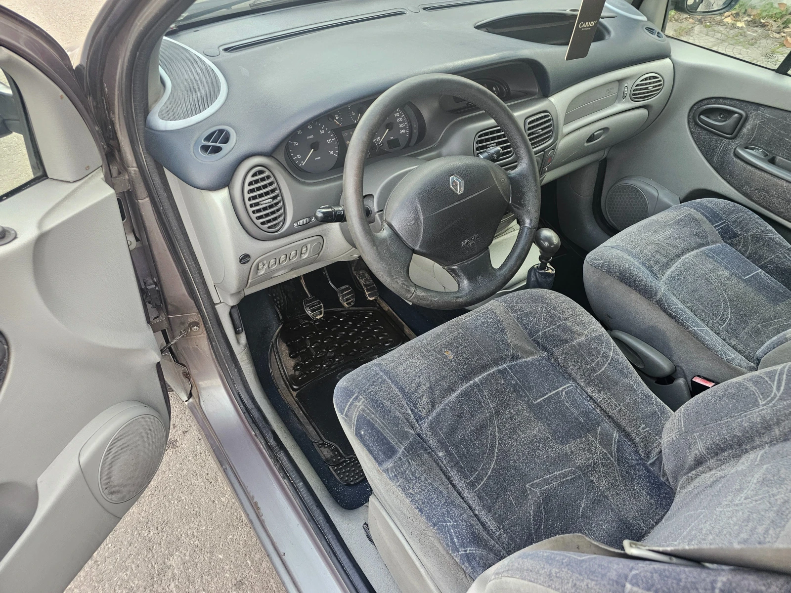 Renault Scenic Фейслифт - изображение 10