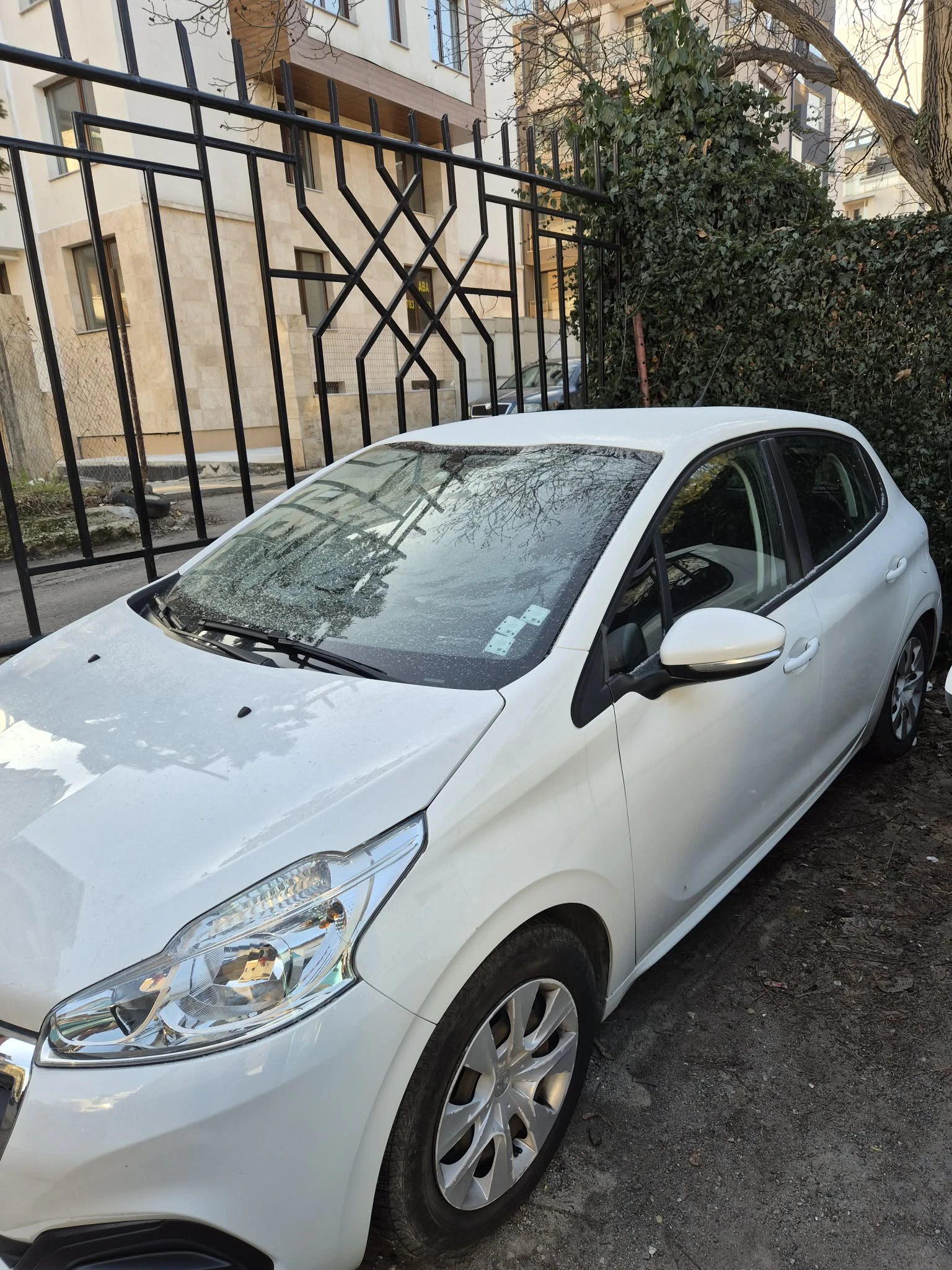 Peugeot 208  - изображение 2