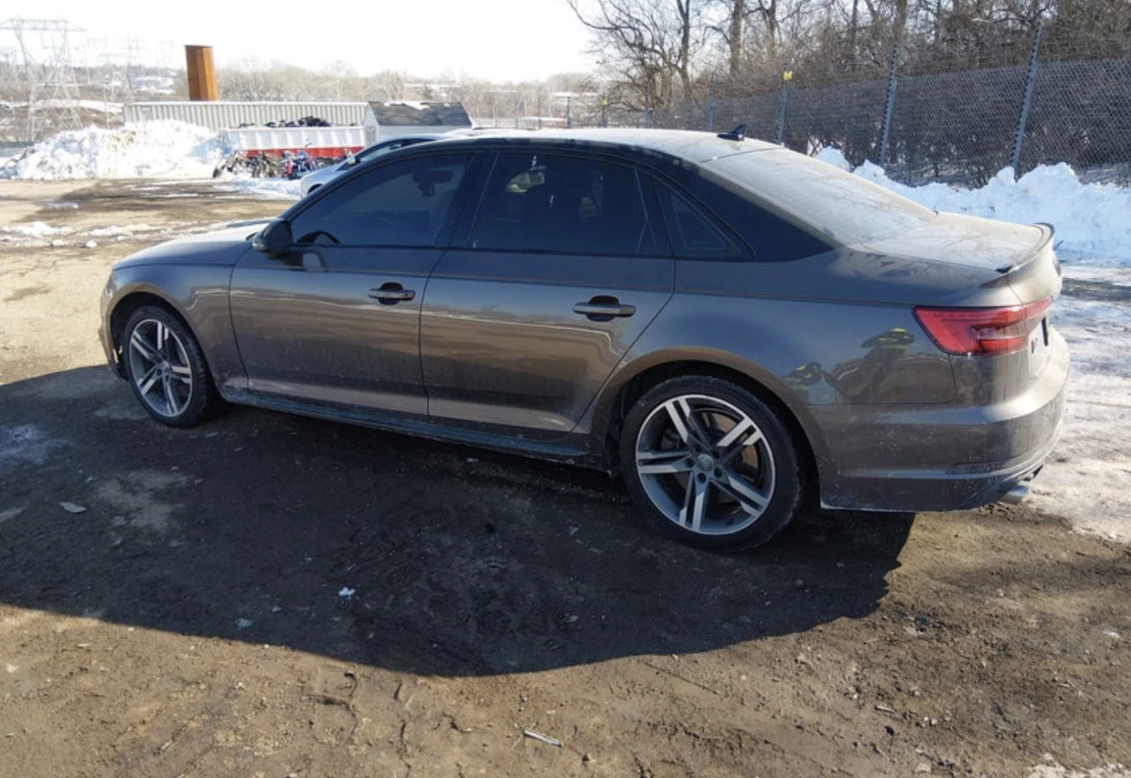 Audi A4  2.0T PREMIUM , снимка 3 - Автомобили и джипове - 53725203