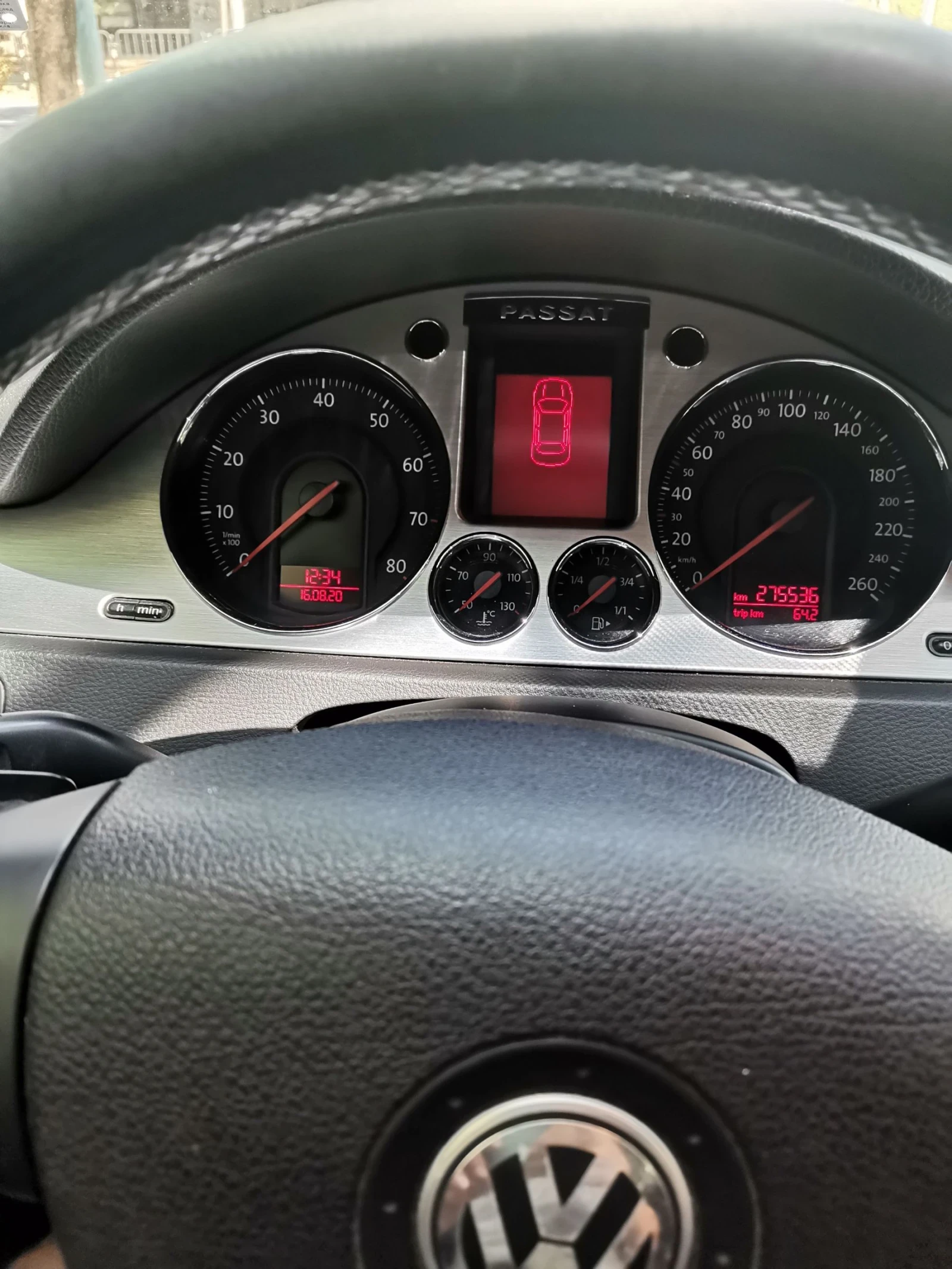 VW Passat, снимка 12 - Автомобили и джипове - 53788266