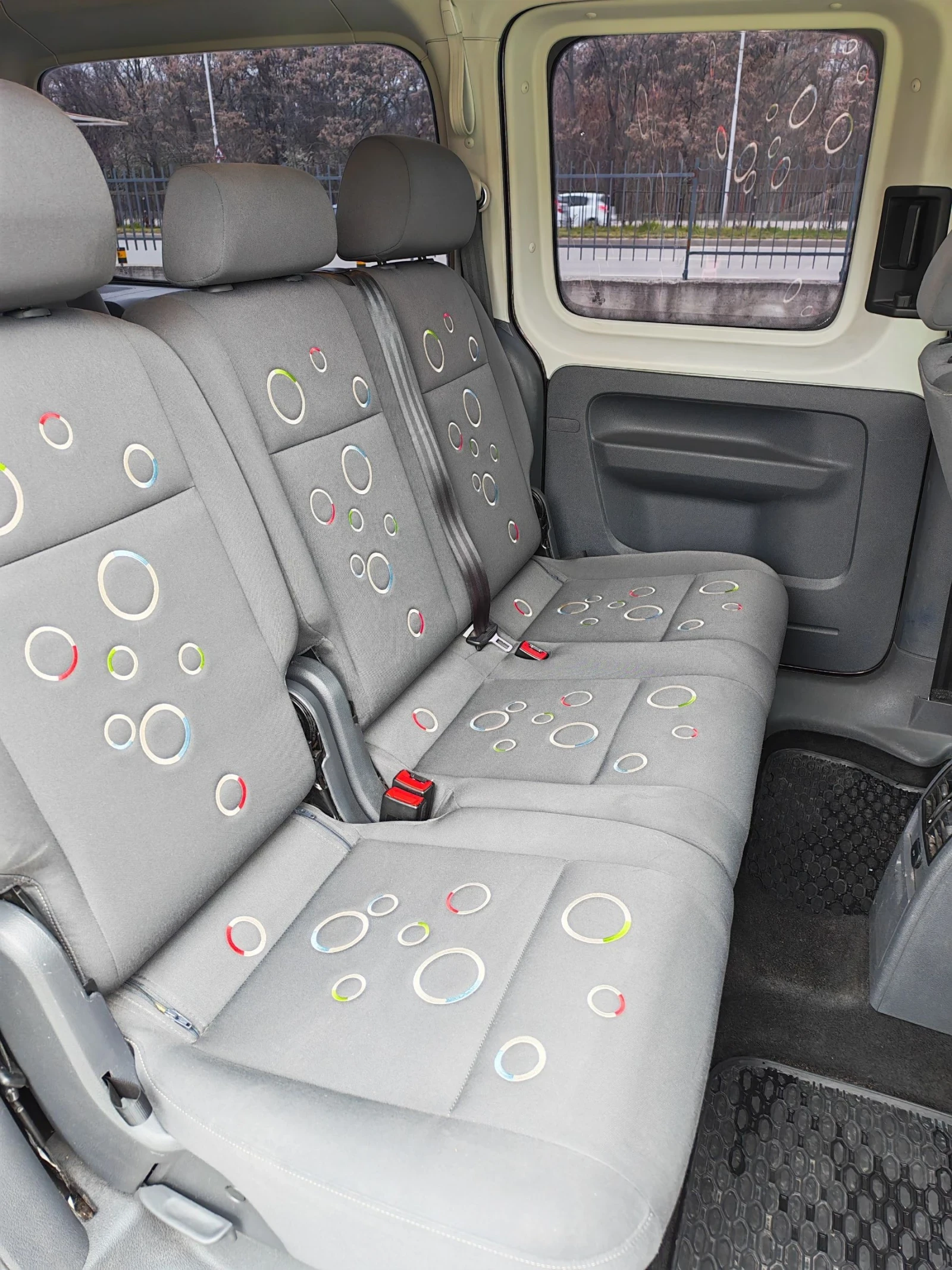 VW Caddy MAXI ECO FUEL 2.0, снимка 6 - Автомобили и джипове - 53953736