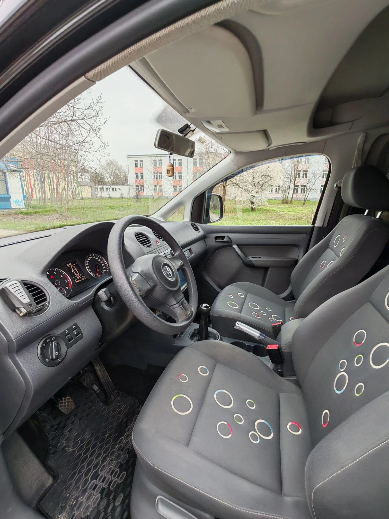 VW Caddy MAXI ECO FUEL 2.0, снимка 16 - Автомобили и джипове - 53953736