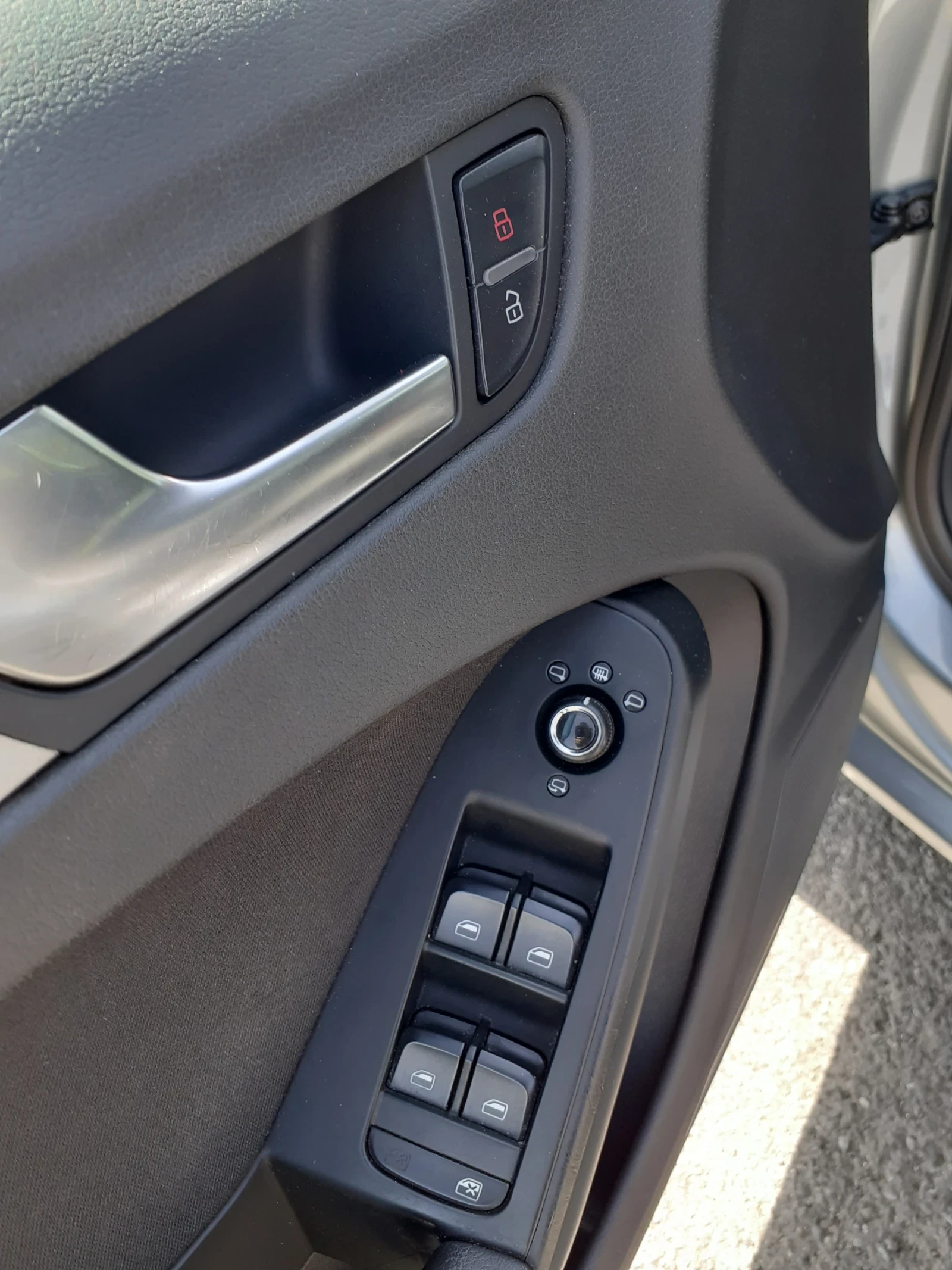 Audi A4 1.8Т , снимка 8 - Автомобили и джипове - 54177703