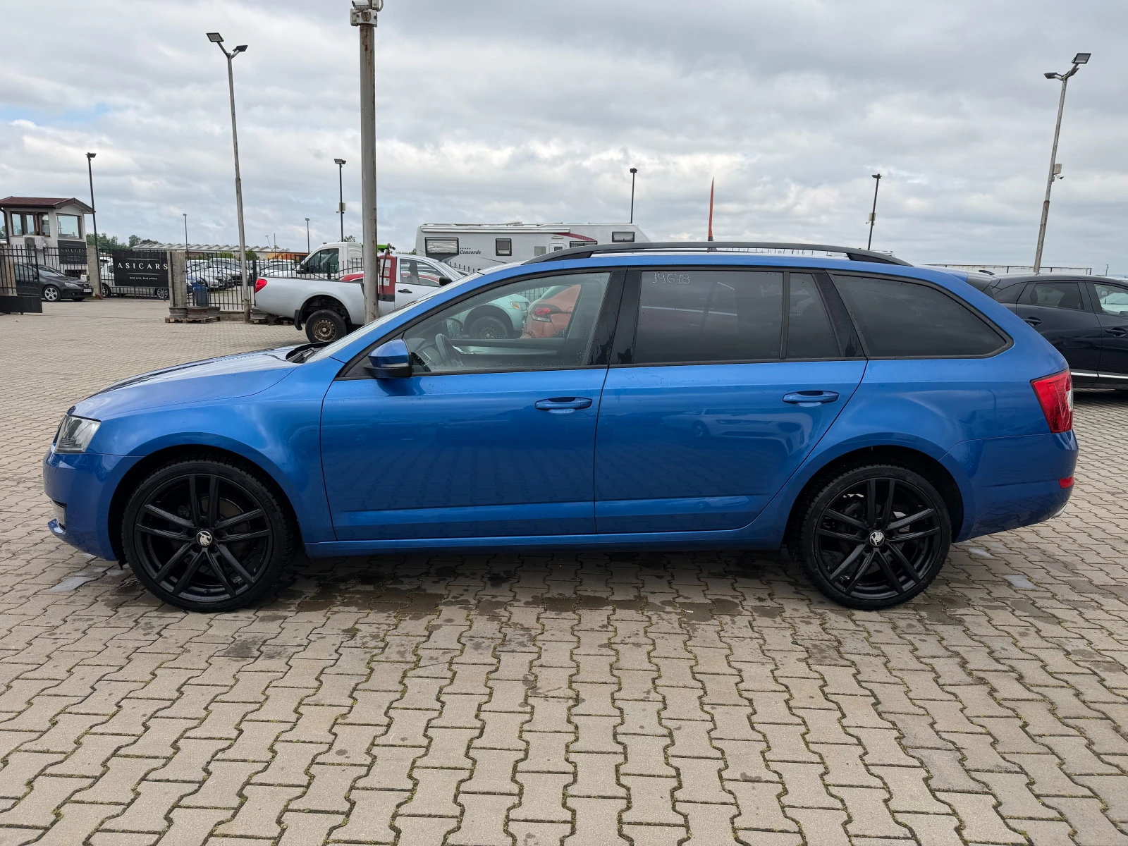 Skoda Octavia 1.6TDI NAVI EURO 5, снимка 9 - Автомобили и джипове - 54594790