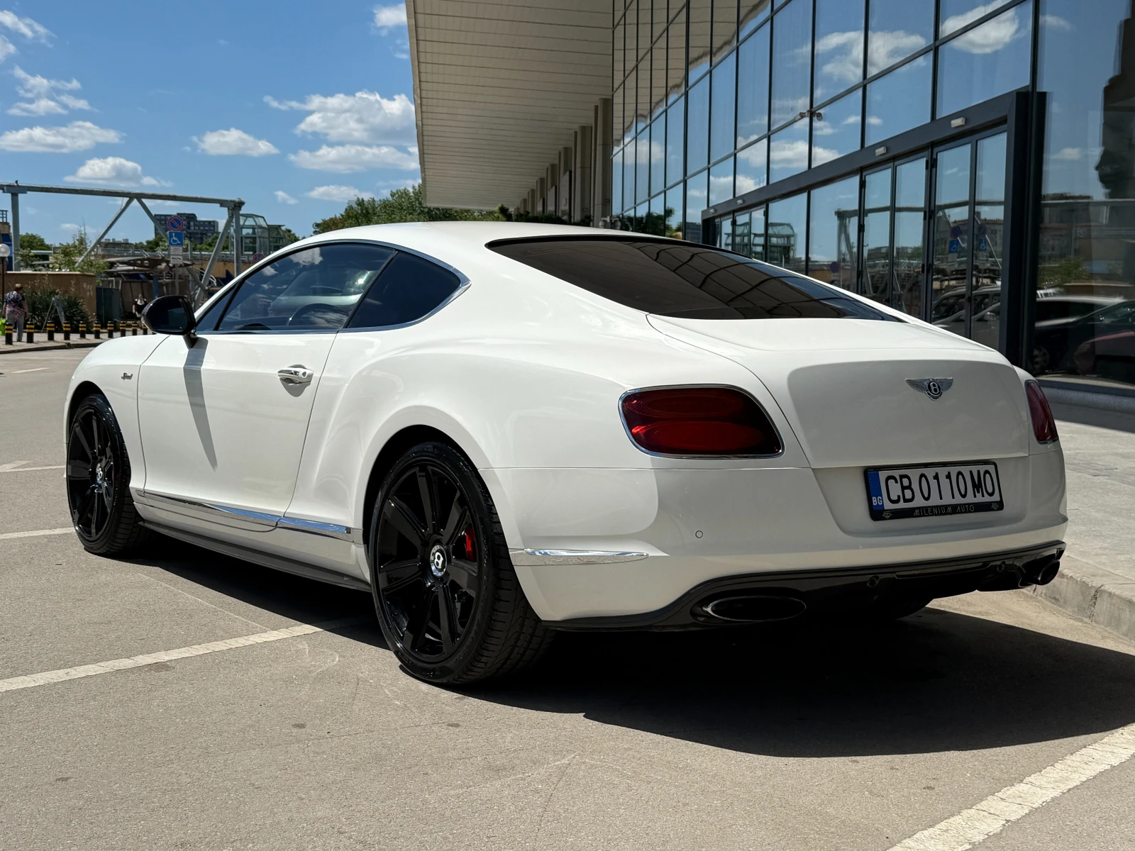 Bentley Continental gt W12 625к.с. Facelift/Carbon пакет/Керамика, снимка 3 - Автомобили и джипове - 54720590