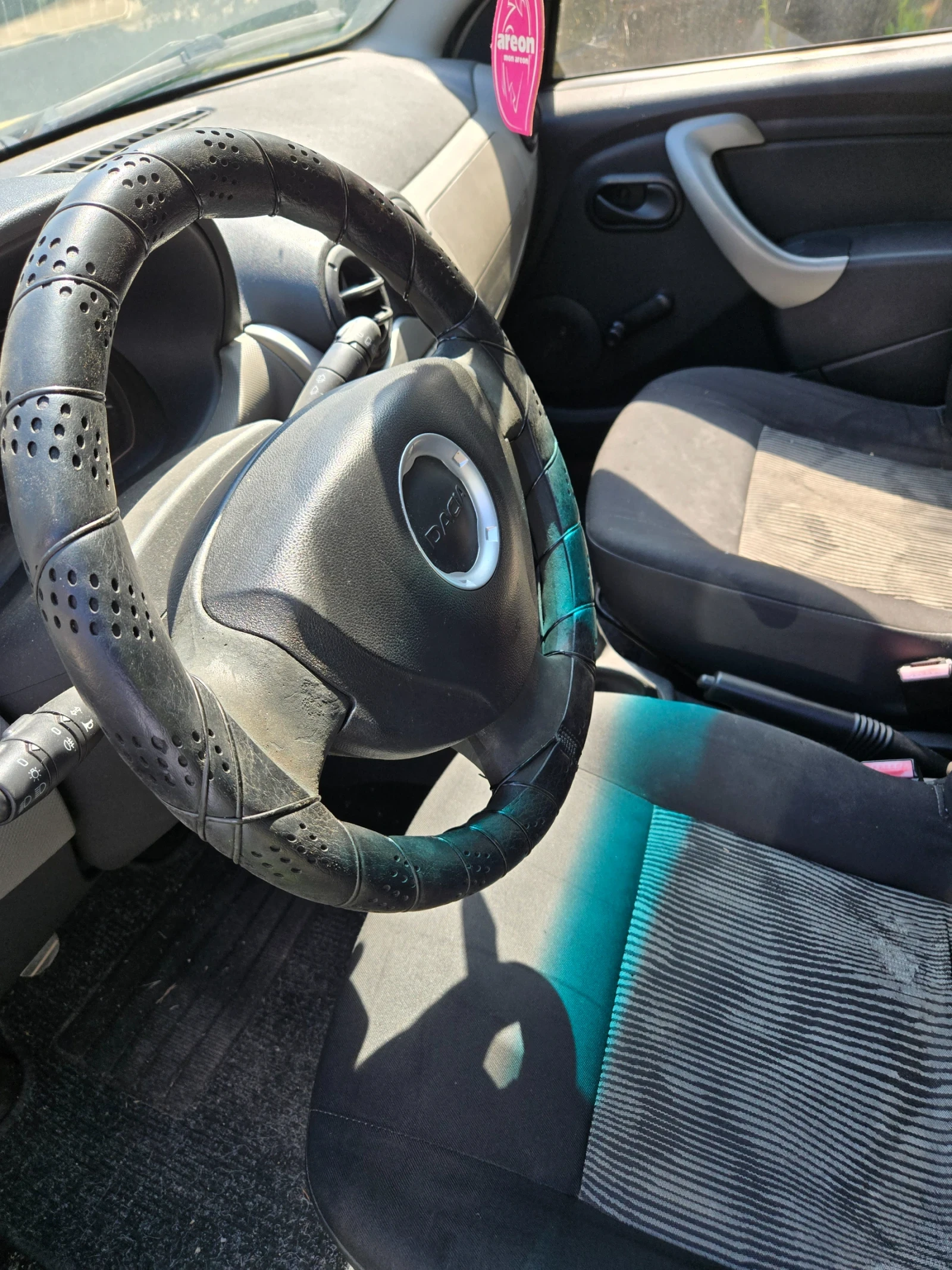 Dacia Sandero, снимка 4 - Автомобили и джипове - 54986051