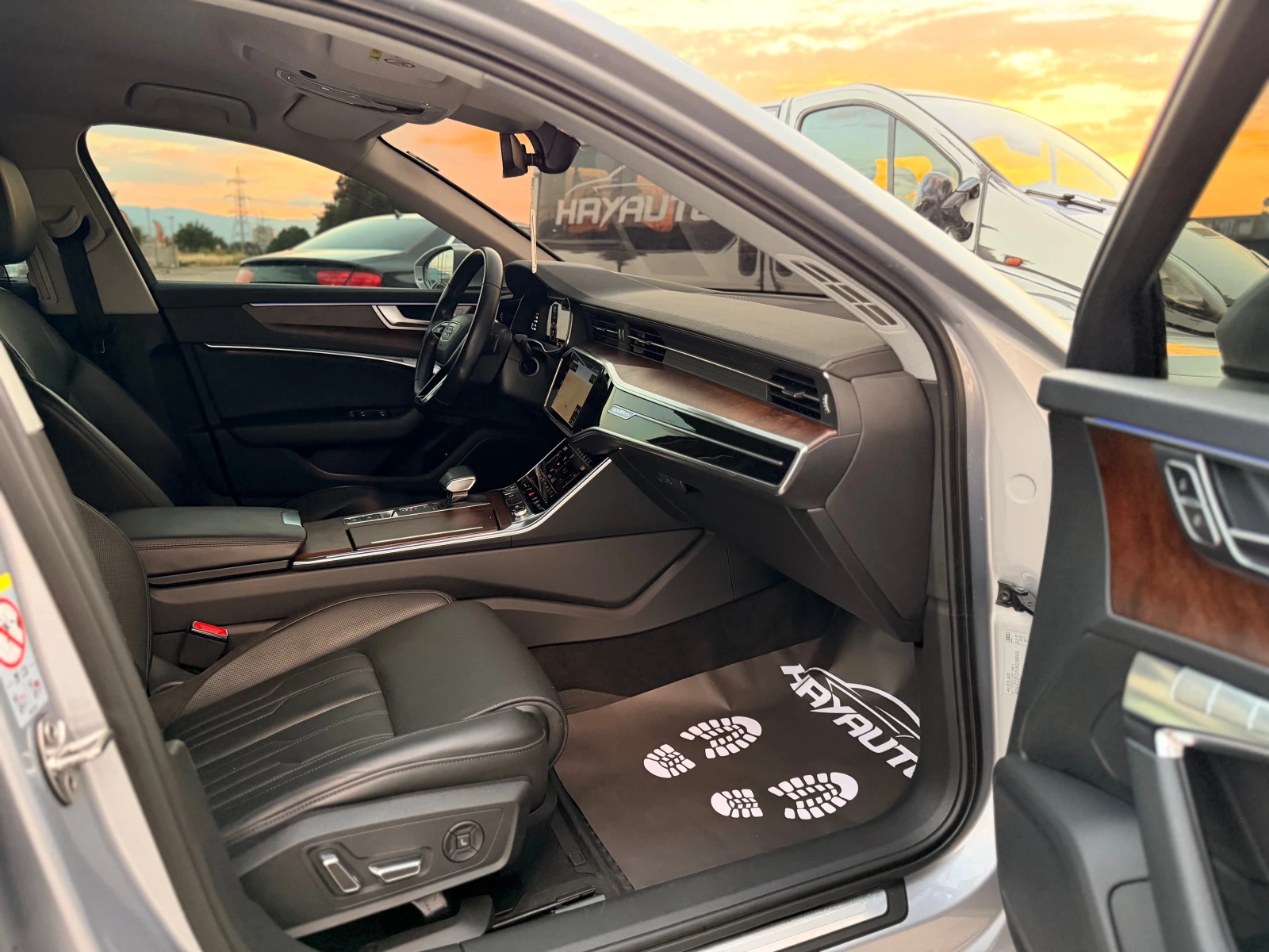 Audi A6 50Tdi= Quattro= S-line= HUD= Distronic= Keyless Go, снимка 11 - Автомобили и джипове - 55052631