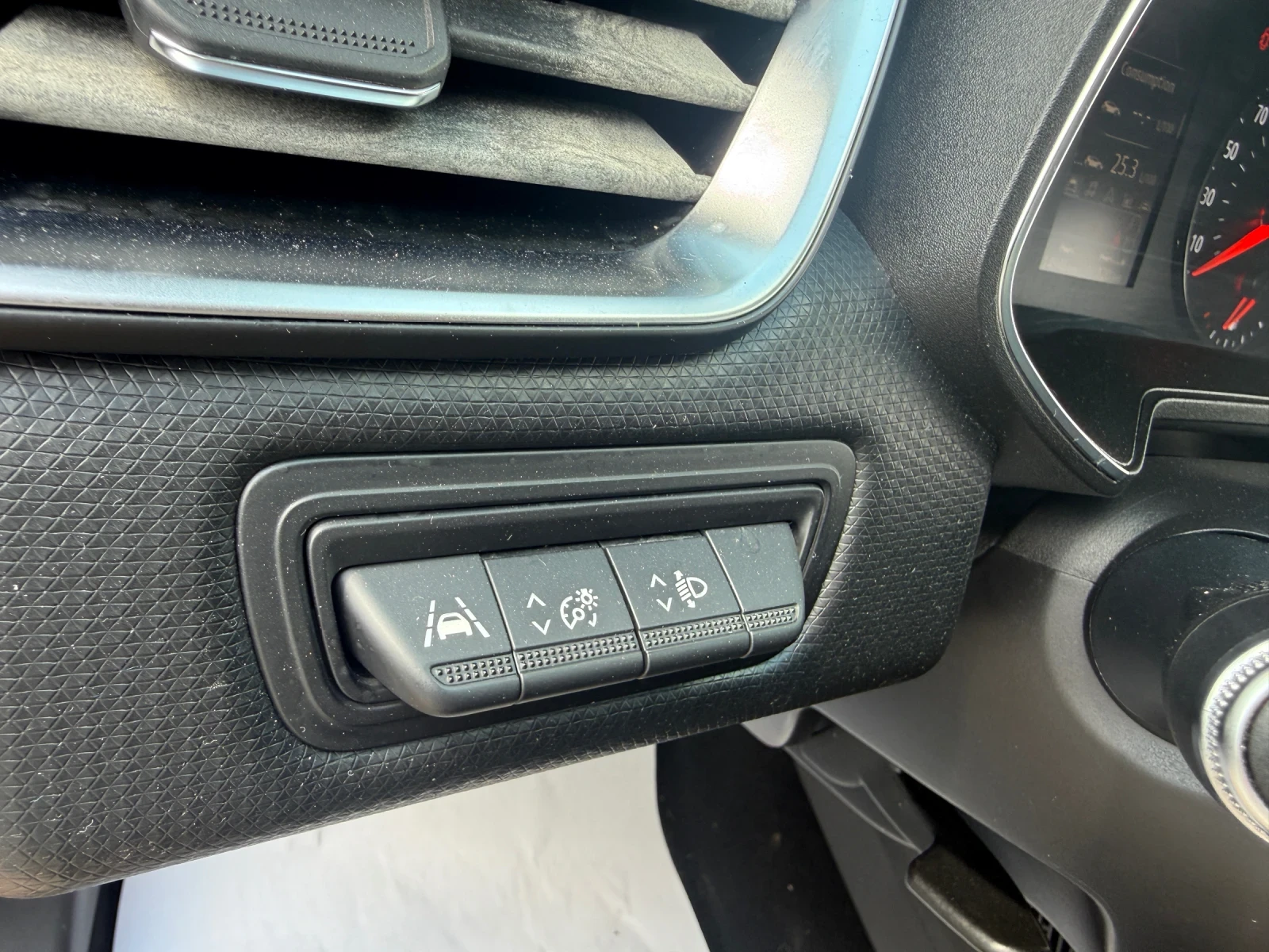 Renault Clio 1.5 DCI KTEO, COC, снимка 13 - Автомобили и джипове - 55177708