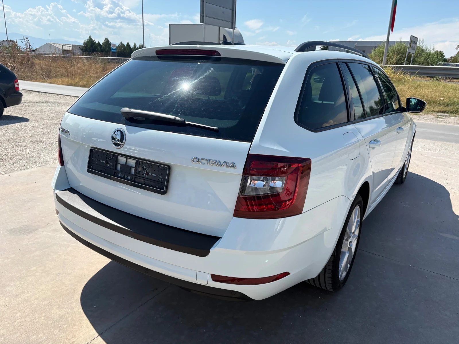 Skoda Octavia 2.0tdi-150p.s, снимка 5 - Автомобили и джипове - 55946882