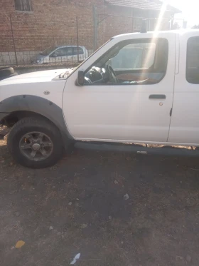 Nissan Frontier, снимка 3