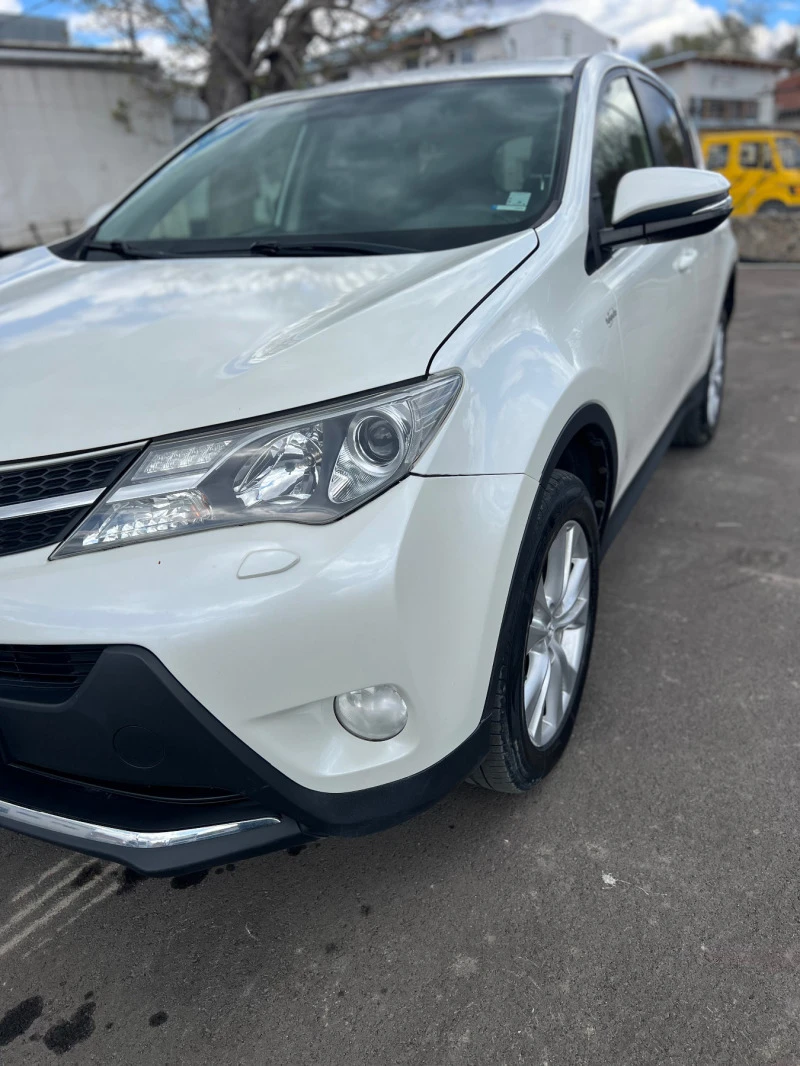 Toyota Rav4 2.2 D4D, снимка 16 - Автомобили и джипове - 47254252