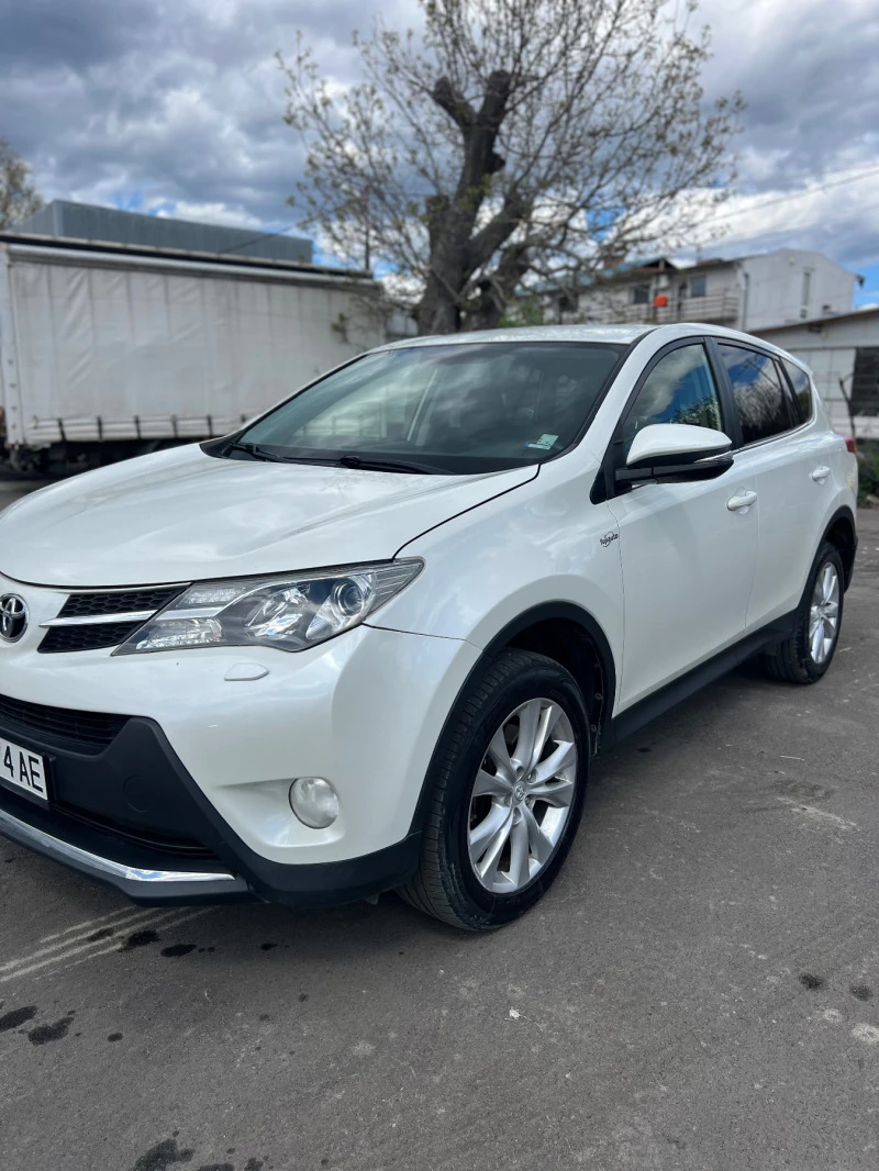 Toyota Rav4 2.2 D4D, снимка 9 - Автомобили и джипове - 47254252