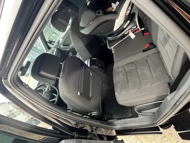 VW Tiguan 2.0tsi Highline, снимка 8 - Автомобили и джипове - 48484465