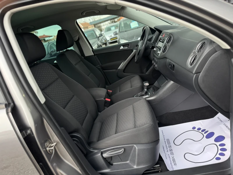VW Tiguan 2.0TDI 170кс 4х4 АВТОМАТИК ПОДГРЕВ СЕРВ-KЛНИЖКА , снимка 14 - Автомобили и джипове - 49486646