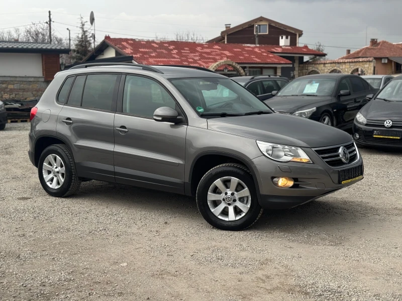 VW Tiguan 2.0TDI 170кс 4х4 АВТОМАТИК ПОДГРЕВ СЕРВ-KЛНИЖКА , снимка 7 - Автомобили и джипове - 49486646