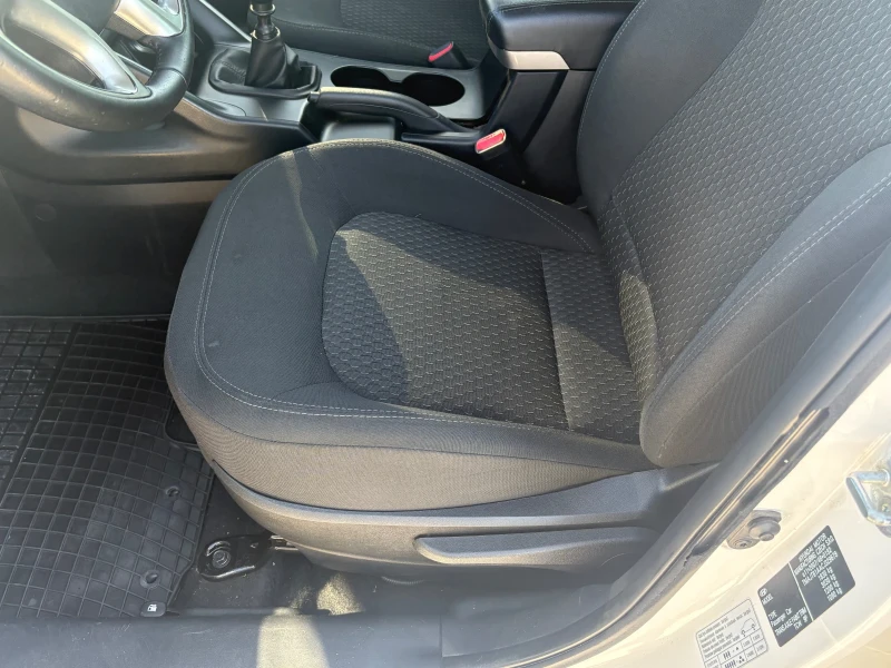 Hyundai IX35, снимка 9 - Автомобили и джипове - 52222733