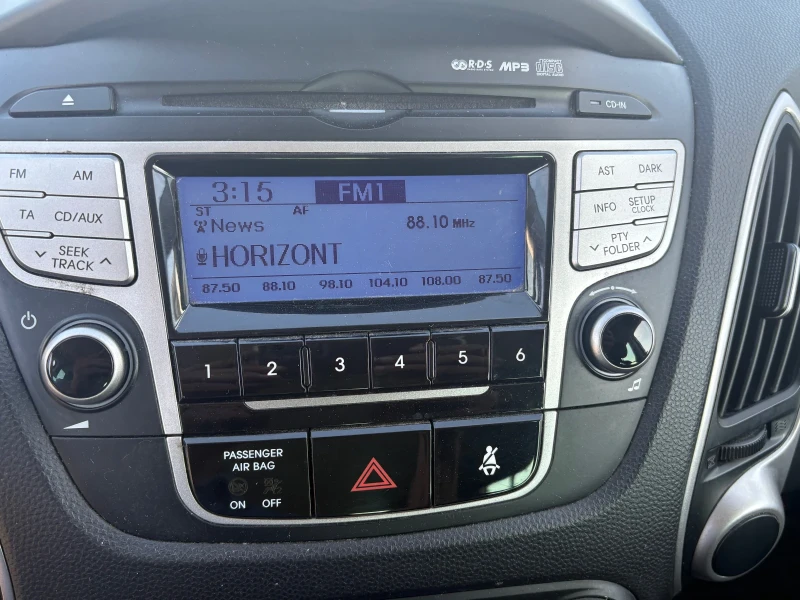 Hyundai IX35, снимка 14 - Автомобили и джипове - 52222733