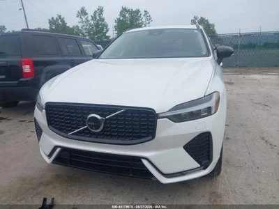 Volvo XC60 B5 PLUS, снимка 11 - Автомобили и джипове - 55128003
