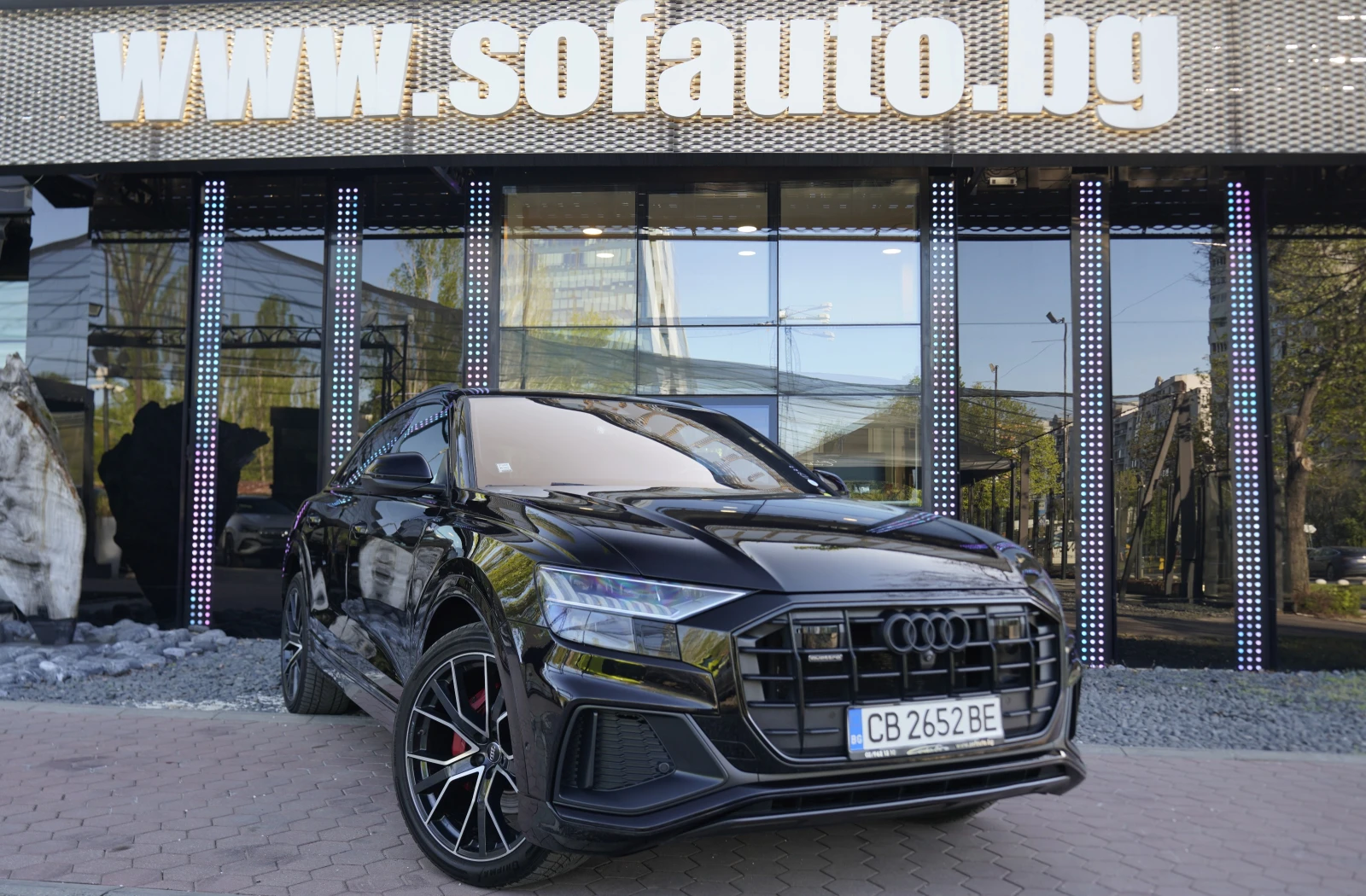 Audi Q8 50TDI Quattro S Line Bang&Olufsen, снимка 3 - Автомобили и джипове - 44508317