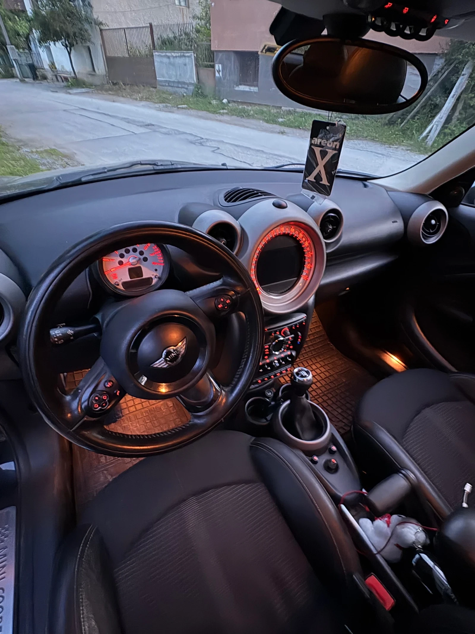 Mini Countryman 1.6 - изображение 9