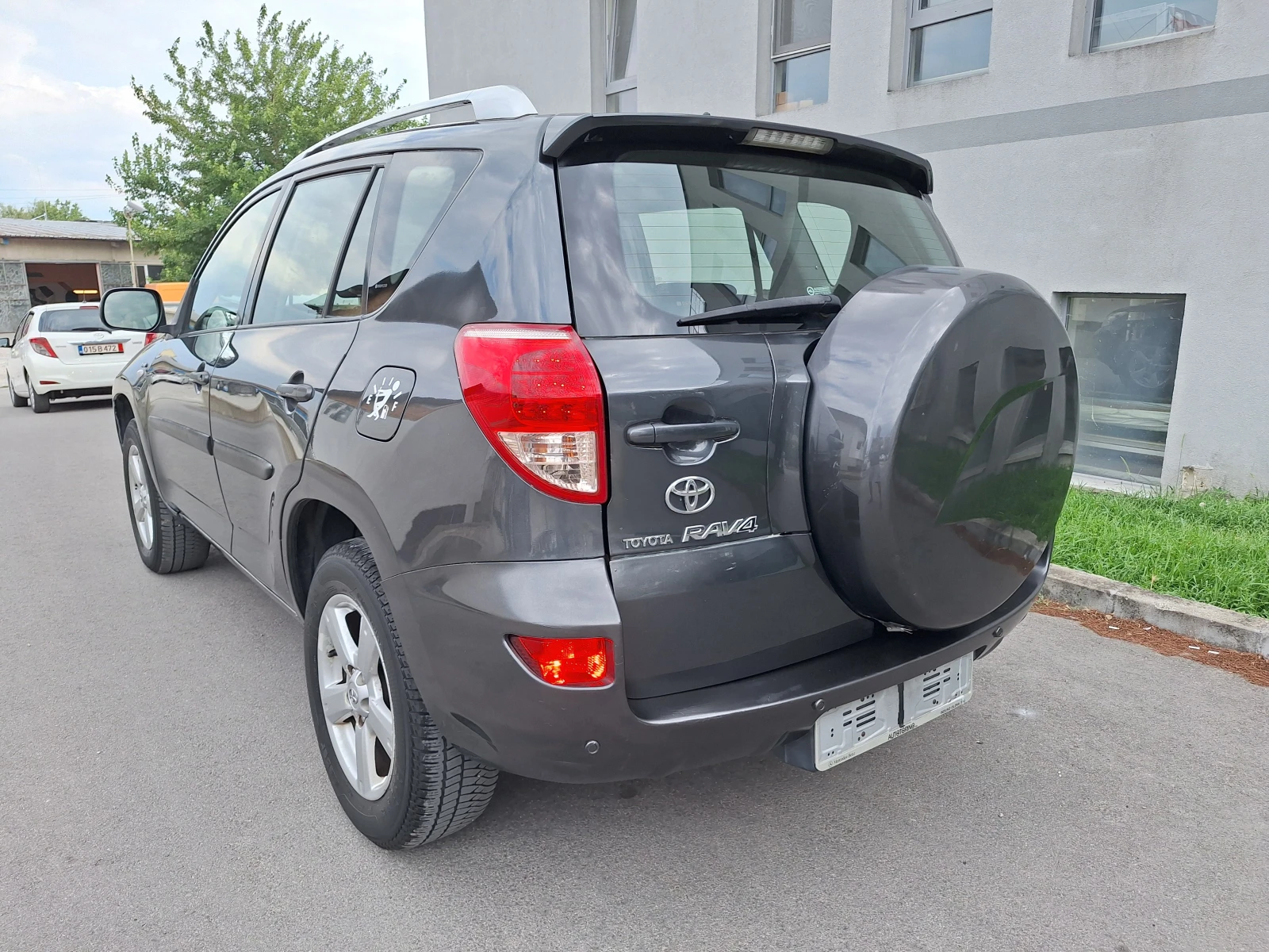 Toyota Rav4 2.2d4d 136kc - изображение 7
