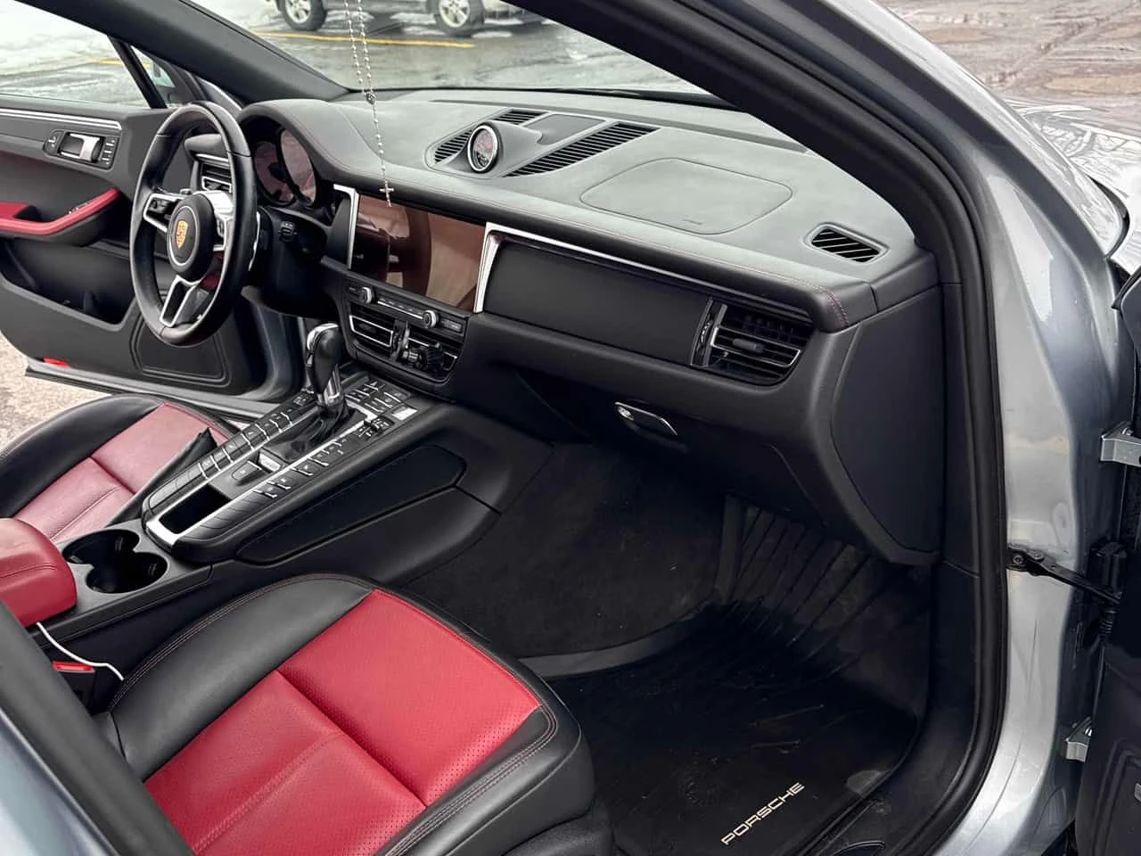 Porsche Macan * AWD * CARFAX * KEYLESS * PANO, снимка 8 - Автомобили и джипове - 53784149