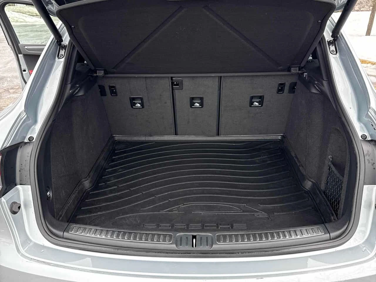 Porsche Macan * AWD * CARFAX * KEYLESS * PANO, снимка 13 - Автомобили и джипове - 53784149