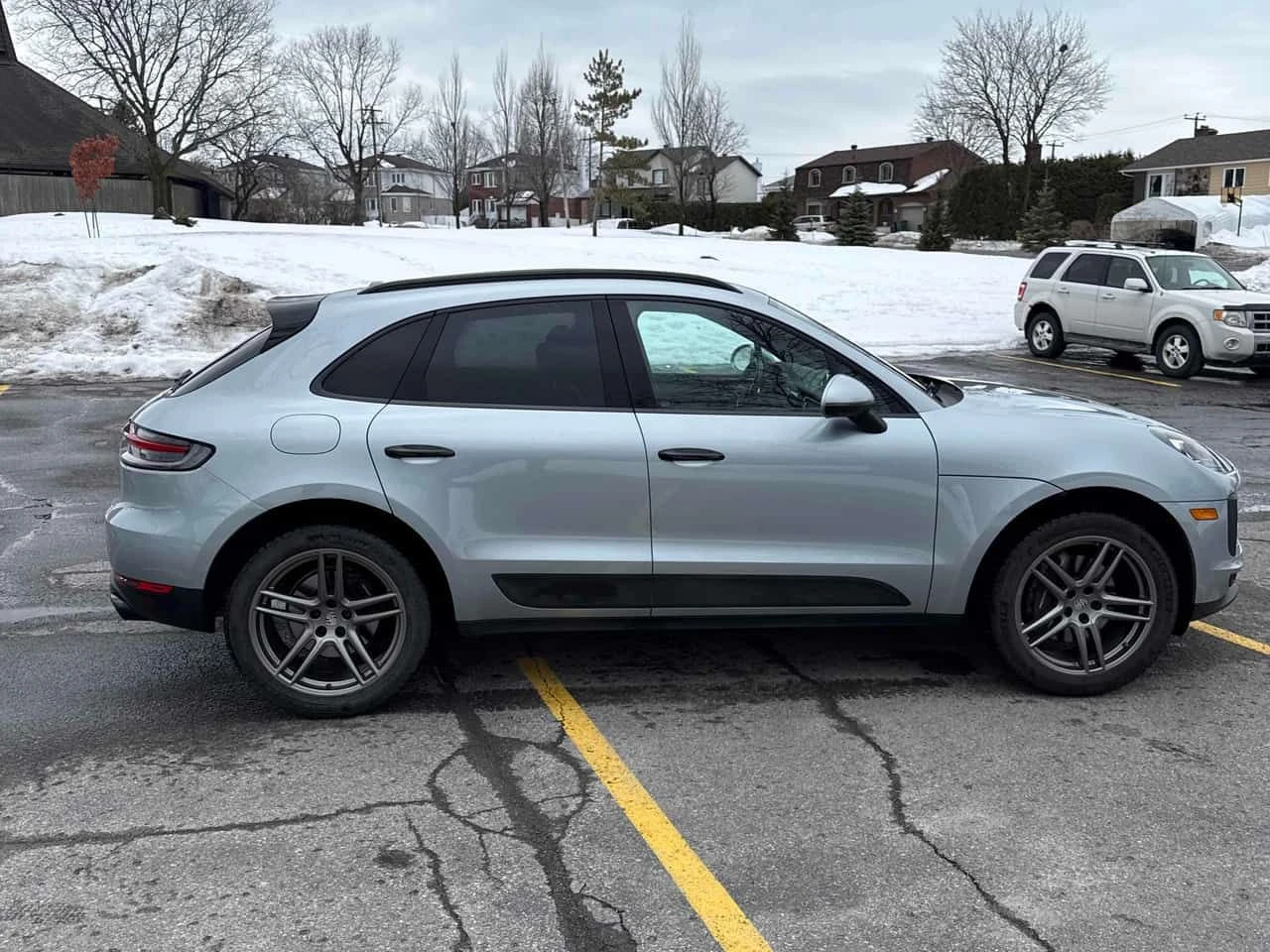 Porsche Macan * AWD * CARFAX * KEYLESS * PANO, снимка 3 - Автомобили и джипове - 53784149