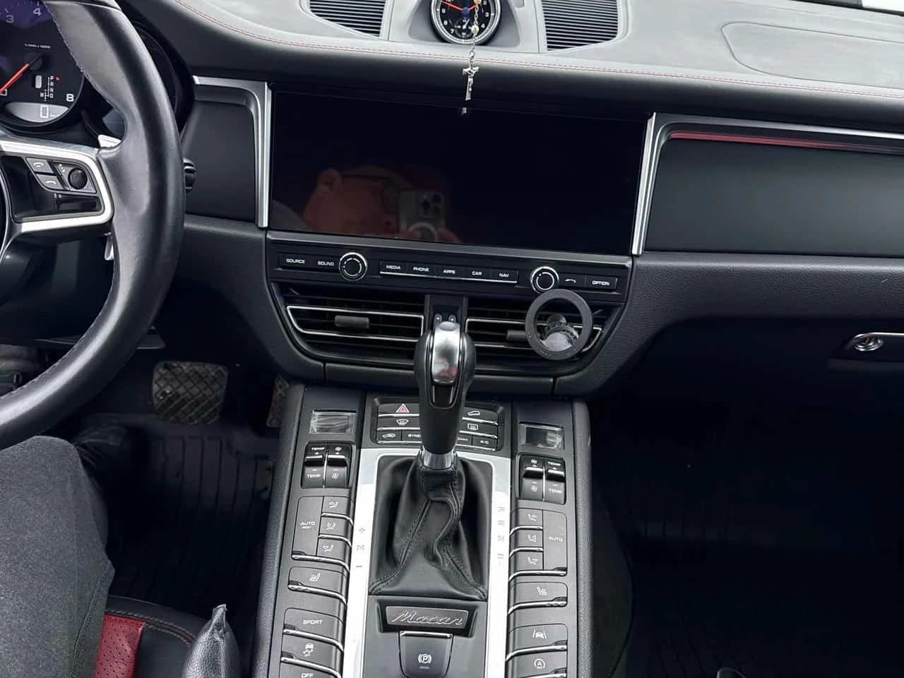 Porsche Macan * AWD * CARFAX * KEYLESS * PANO, снимка 10 - Автомобили и джипове - 53784149