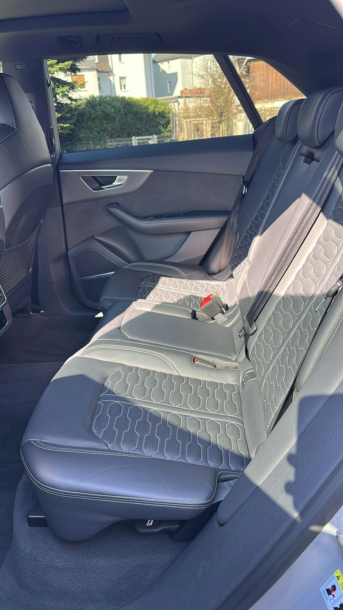 Audi RSQ8 4.0TFSI Quattro, снимка 7 - Автомобили и джипове - 53894899