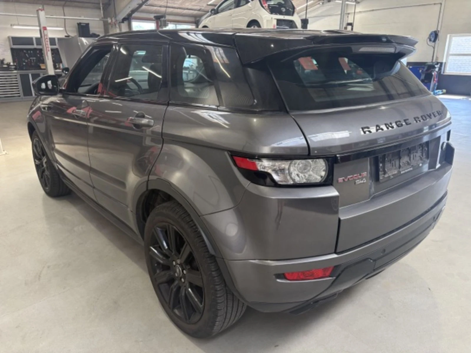 Land Rover Range Rover Evoque Si4 | AWD | Всички екстри | Сервизна история, снимка 4 - Автомобили и джипове - 54857036