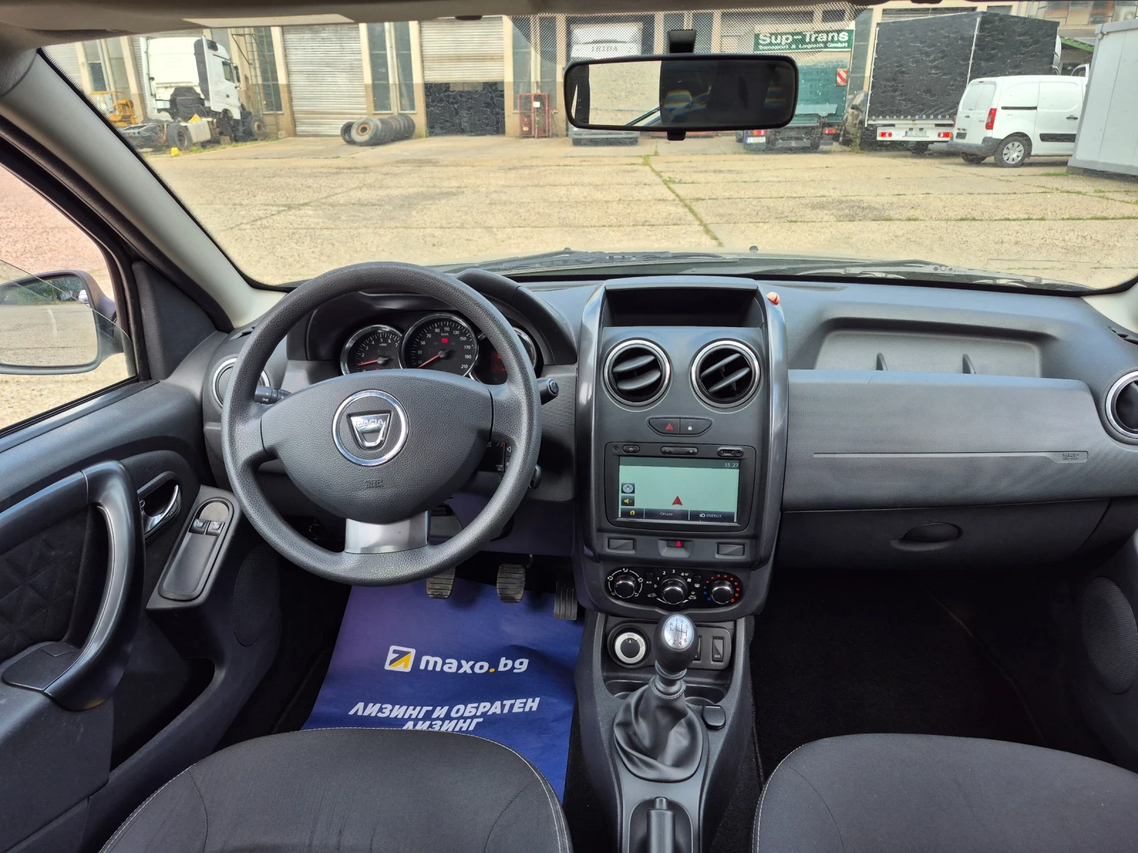Dacia Duster 4+ 4 .6скорости  Навигация, снимка 7 - Автомобили и джипове - 55034869