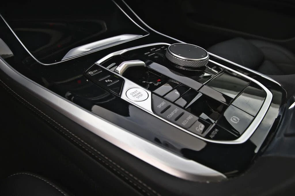 BMW X5 xDrive40i/Manhattan Metallic/HK/HUD/PANO/M SPORT/, снимка 16 - Автомобили и джипове - 56215352