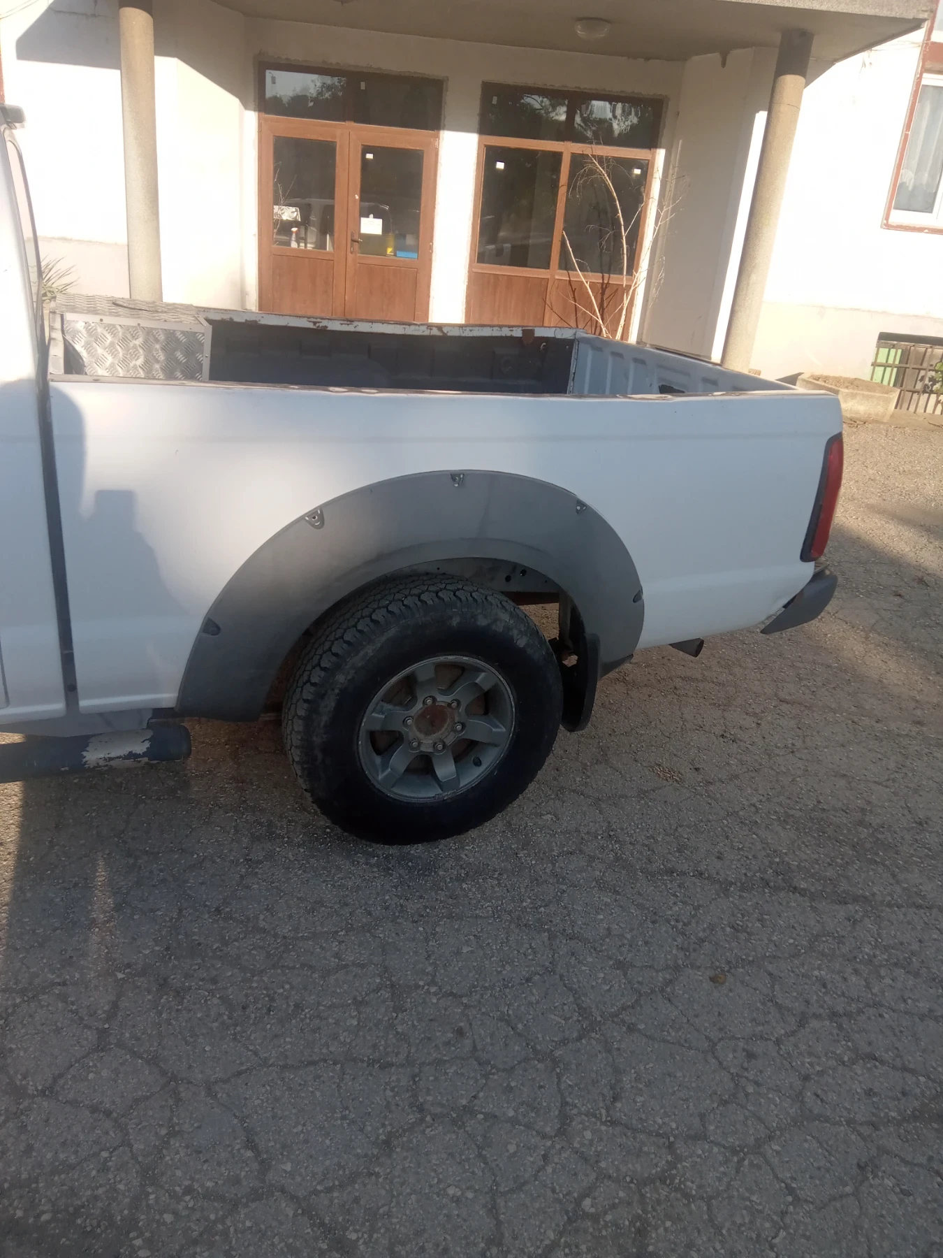 Nissan Frontier, снимка 7 - Автомобили и джипове - 56299231