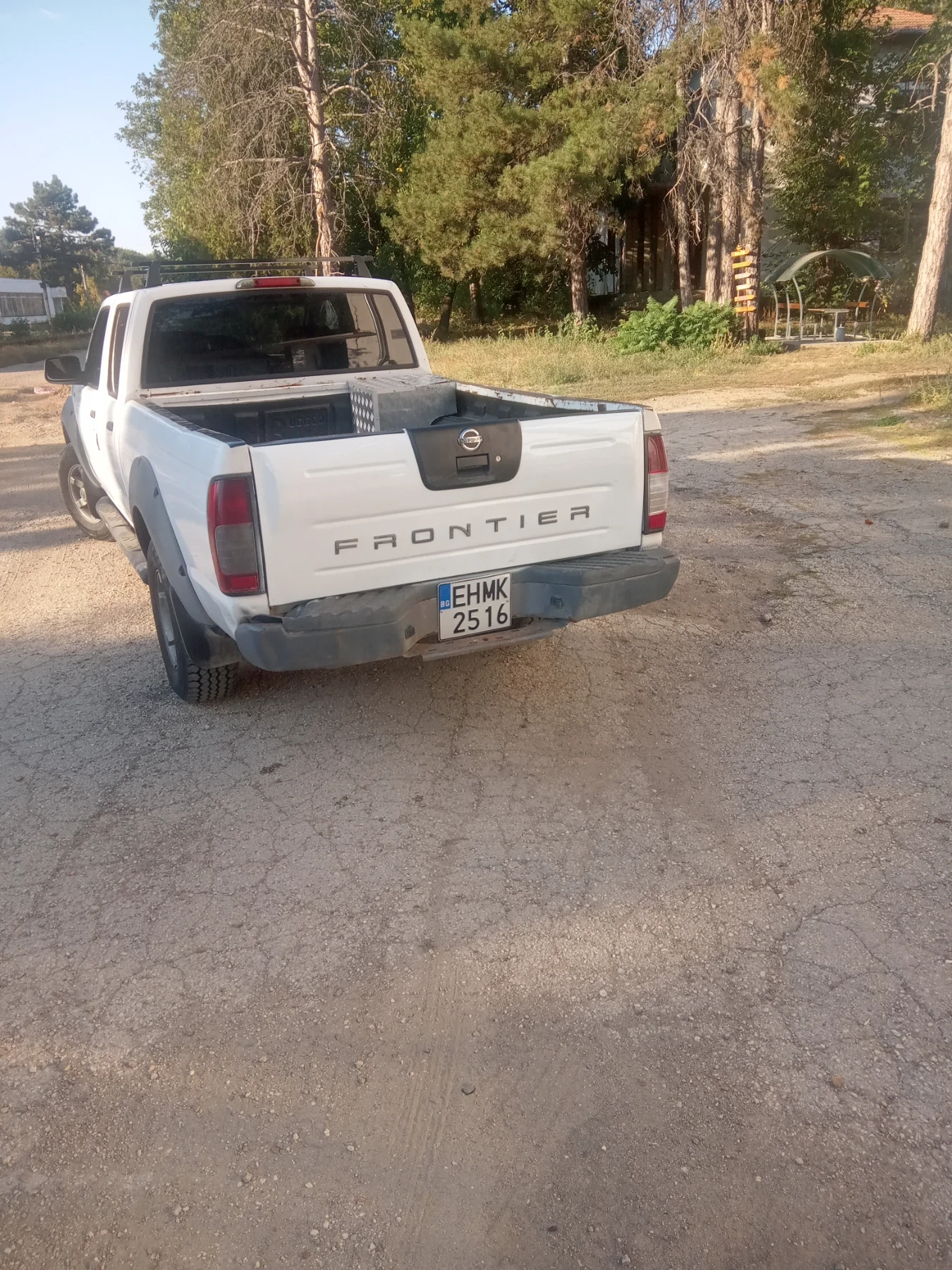 Nissan Frontier, снимка 5 - Автомобили и джипове - 56299231