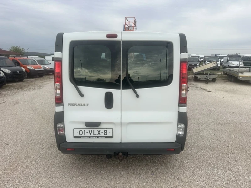 Renault Trafic, снимка 6 - Бусове и автобуси - 47196550