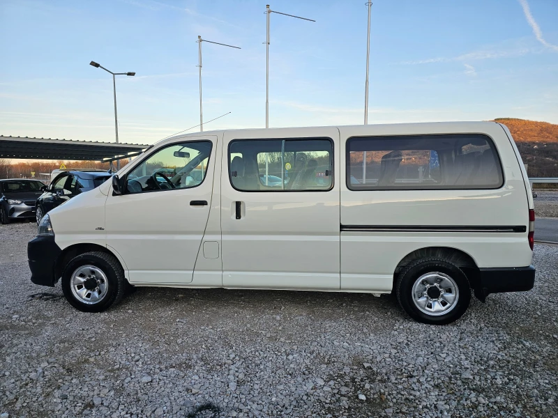 Toyota Hiace 2.5D4D 4X4, снимка 2 - Бусове и автобуси - 48137926