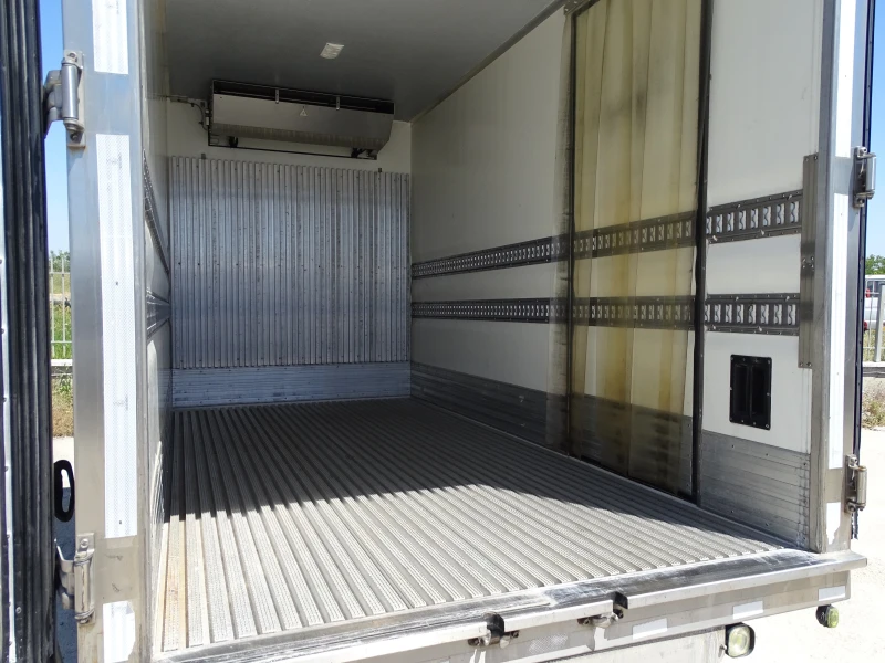 Iveco Daily 50C17   КАТ. * C* ХЛАДИЛЕН, снимка 8 - Бусове и автобуси - 50788469