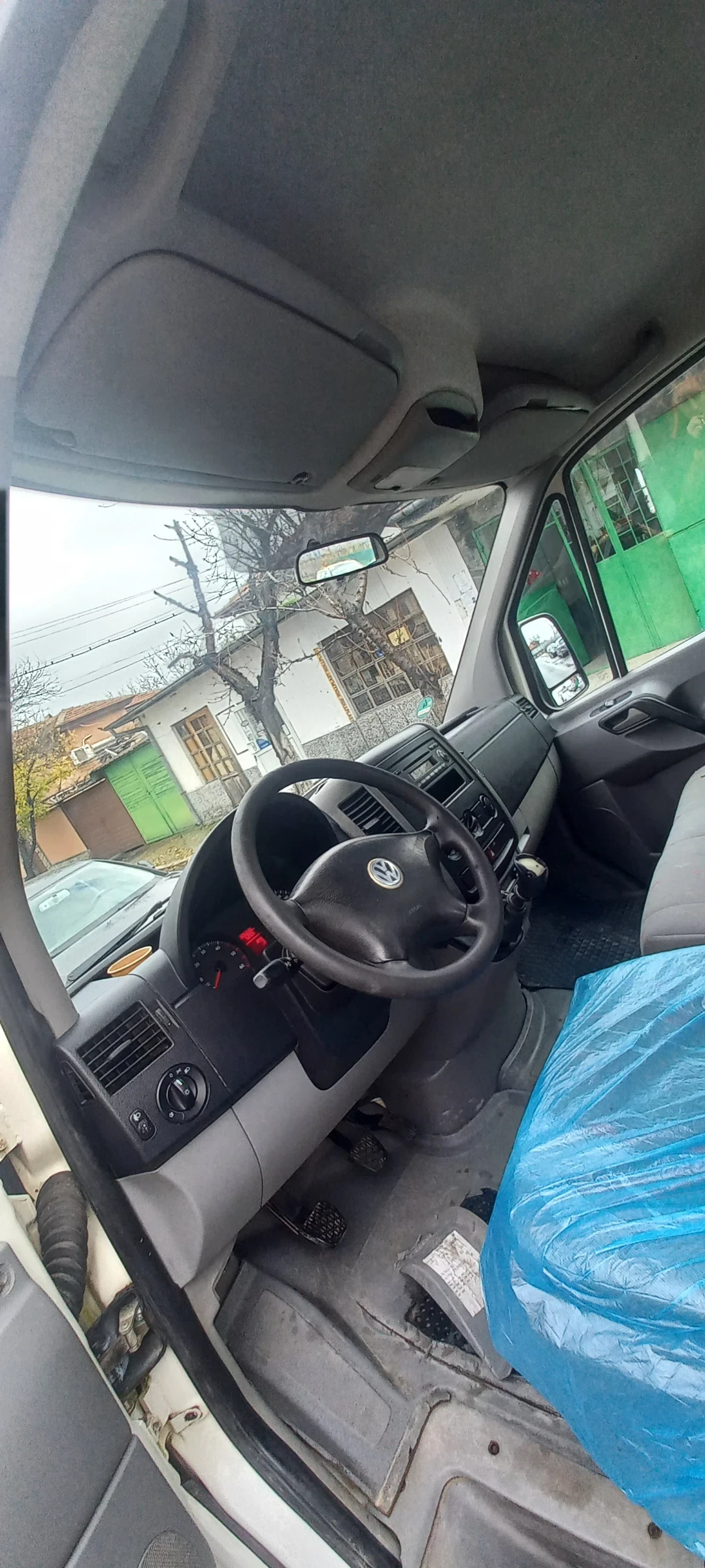 VW Crafter Bordovi - изображение 4