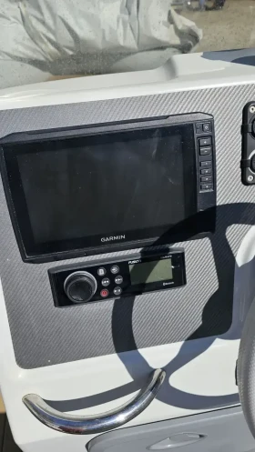 Надуваема лодка Zodiac Medeline 580, снимка 7