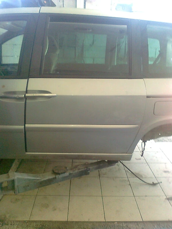 врата лява задна за Ситроен Ц8 04г.