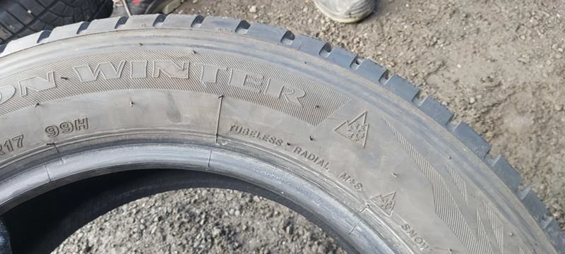 Гуми Зимни 225/60R17, снимка 9 - Гуми и джанти - 31353307