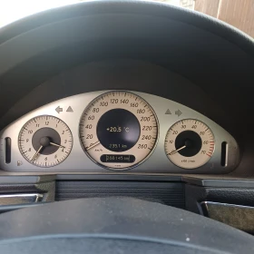 Mercedes-Benz E 500, снимка 9 — Bazar.bg Mercedes-Benz E 500, снимка 9