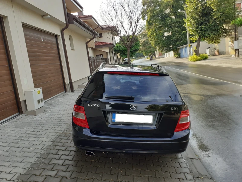 Mercedes-Benz C 220, снимка 6 - Автомобили и джипове - 48699063