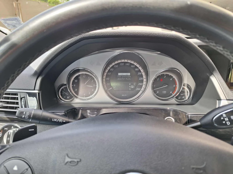 Mercedes-Benz E 350 CDI, снимка 3 - Автомобили и джипове - 52708811