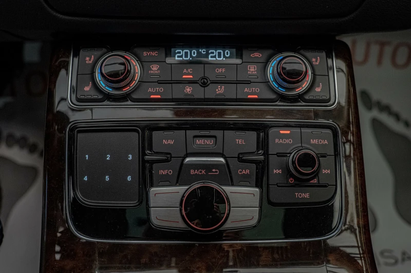 Audi A8 4.0TFSI/LONG/Bose/HuD/Обдухване/Камера, снимка 13 - Автомобили и джипове - 51372352