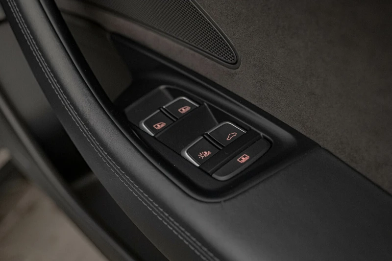 Audi A8 4.0TFSI/LONG/Bose/HuD/Обдухване/Камера, снимка 11 - Автомобили и джипове - 51372352