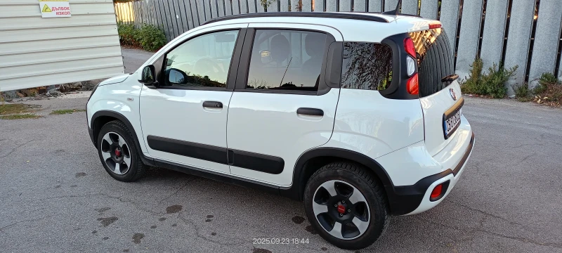 Fiat Panda CROSS, снимка 3 - Автомобили и джипове - 51860201